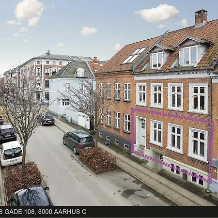 Ole Romers Gade 108 * Aarhus